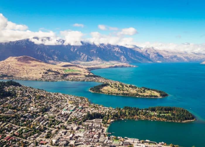 Travel Guide to New Zealand